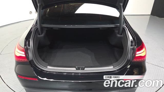 Mercedes-Benz A-класс W177 A220 седан, 2024 20