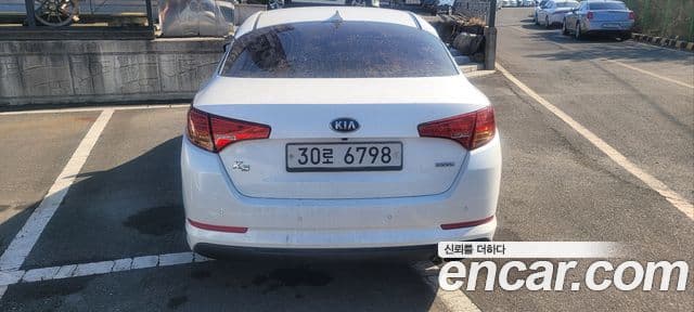 Kia K5 2.0 Deluxe, 2013 4