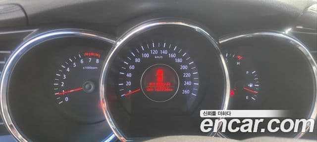 Kia K5 2.0 Deluxe, 2013 8