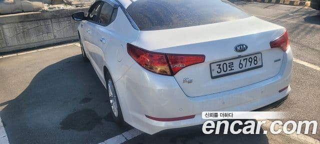 Kia K5 2.0 Deluxe, 2013 11