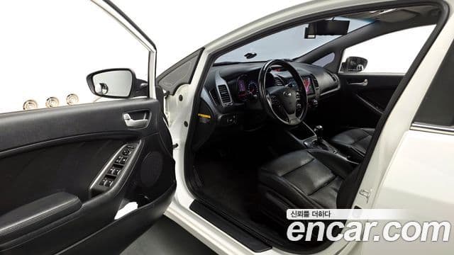 Kia K3 Trendy, 2014 10