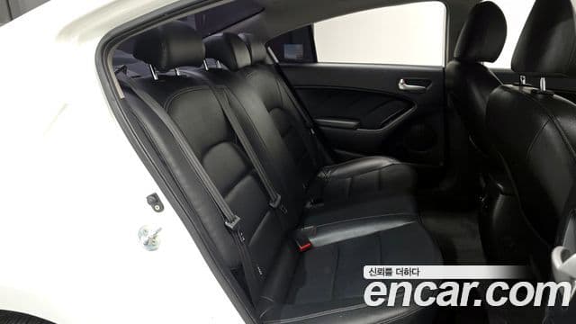 Kia K3 Trendy, 2014 12