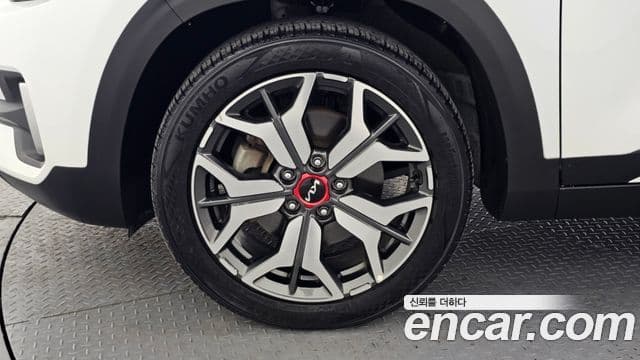 Kia Seltos Signature, 2022 все фото