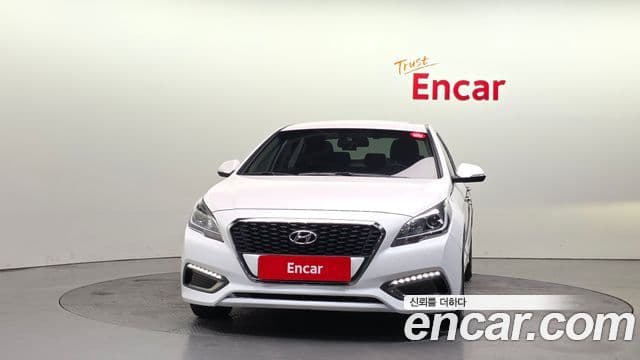 Hyundai LF Sonata гибрид Modern, 2016 3