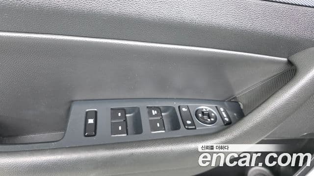 Hyundai LF Sonata гибрид Modern, 2016 12