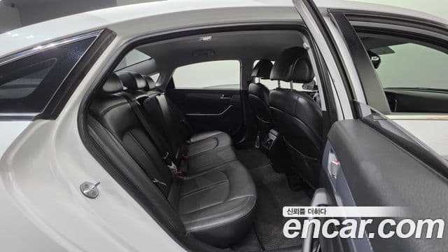 Hyundai LF Sonata гибрид Modern, 2016 19