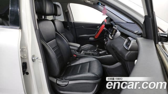 Kia All New Sorento Deluxe, 2015 11