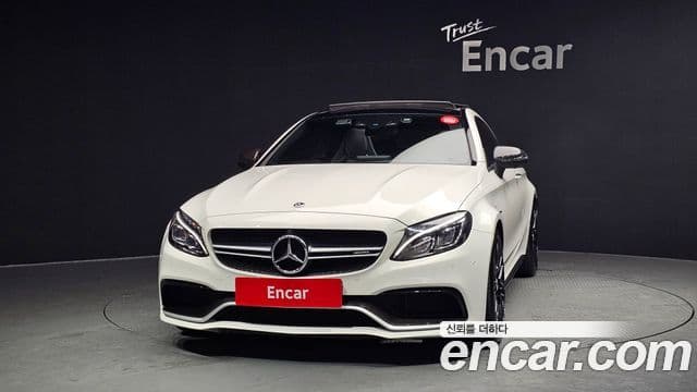 Mercedes-Benz C-класс W205 C63 AMG купе, 2017 3