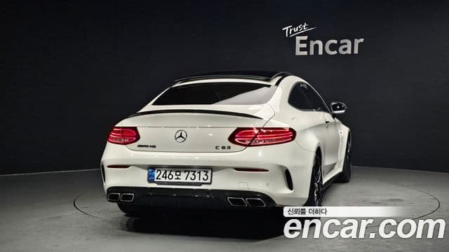 Mercedes-Benz C-класс W205 C63 AMG купе, 2017 4