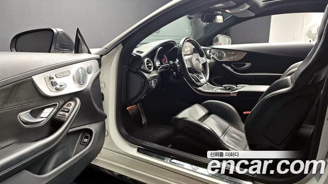 Mercedes-Benz C-класс W205 C63 AMG купе, 2017 12