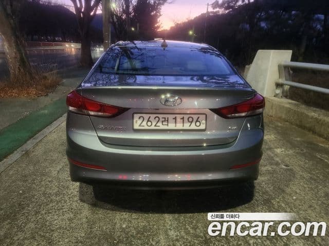 Hyundai Avante AD 1.6 LPI Smart(арендный автомобиль), 2017 4