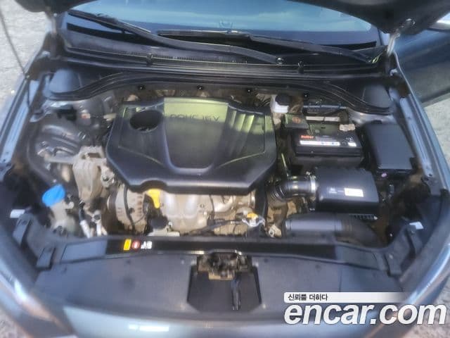 Hyundai Avante AD 1.6 LPI Smart(арендный автомобиль), 2017 9