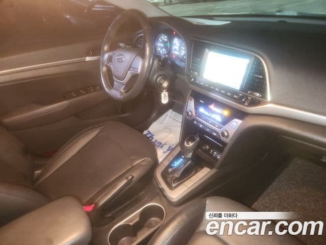 Hyundai Avante AD 1.6 LPI Smart(арендный автомобиль), 2017 13