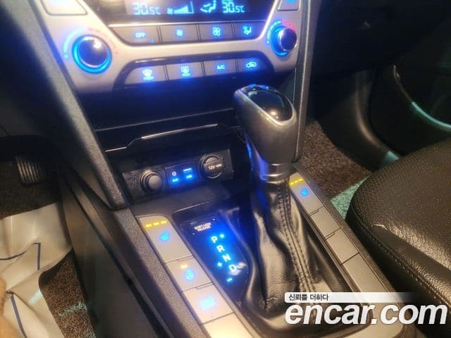 Hyundai Avante AD 1.6 LPI Smart(арендный автомобиль), 2017 17