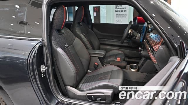Mini Cooper S 4세대 JCW, 2025 11