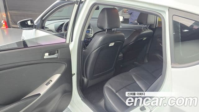 Hyundai Accent(новый кузов / новое поколение) Modern, 2016 12