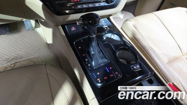 Kia All New Carnival Noblesse, 2016 9