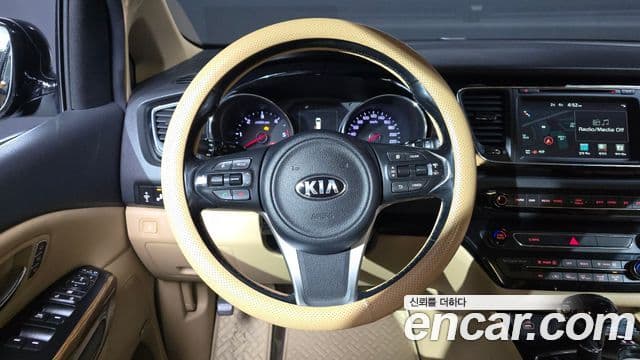 Kia All New Carnival Noblesse, 2016 13