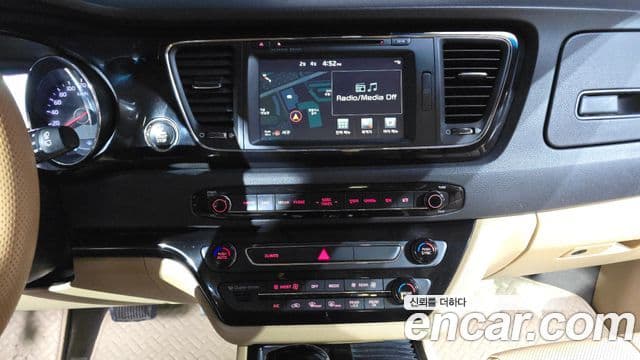 Kia All New Carnival Noblesse, 2016 14