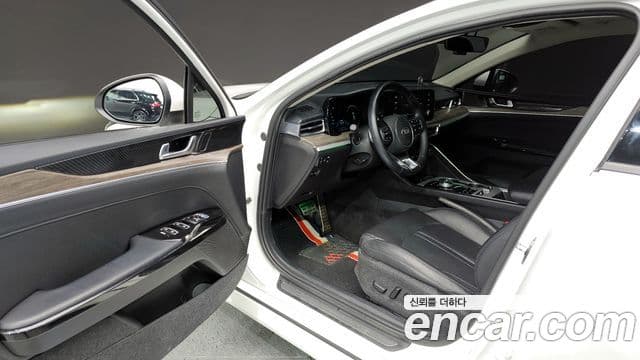 Kia K5 гибрид 3세대 Noblesse, 2020 10
