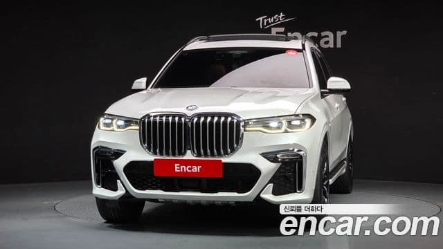 BMW X7 (G07) xDrive 40i M Sport 6인승, 2021 2