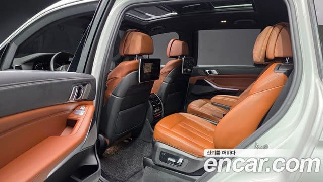 BMW X7 (G07) xDrive 40i M Sport 6인승, 2021 14