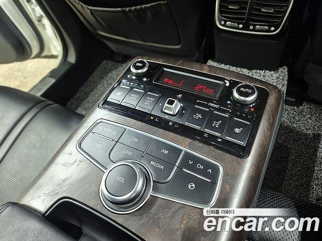 Kia K9 Special, 2013 15