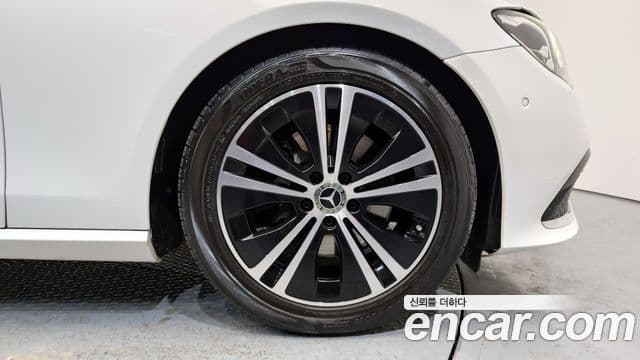 Mercedes-Benz E-класс W213 Avantgarde, 2021 все фото