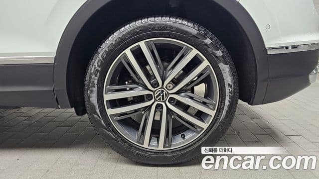 Volkswagen Tiguan 2세대 Prestige, 2022 все фото
