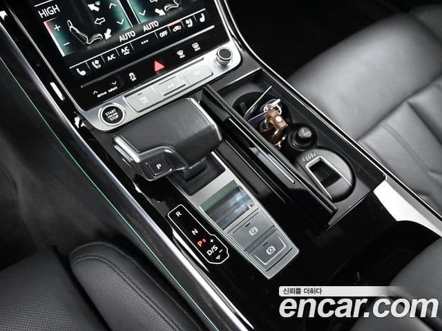 Audi A8 (D5) 55 TFSI Quattro Premium LWB, 2022 9