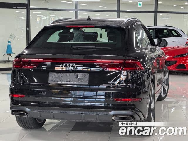 Audi Q8 (4M) Premium, 2026 3