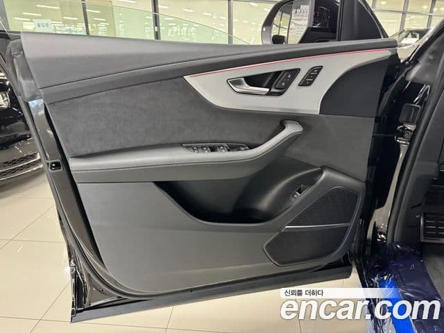 Audi Q8 (4M) Premium, 2026 14