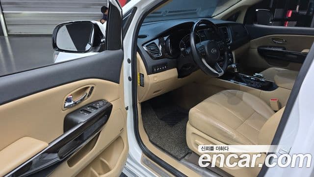 Kia The / новый New Carnival Special, 2019 11