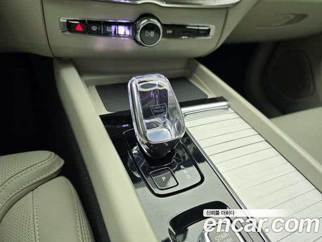 Volvo XC60 2세대 B5 Ultra Bright Air подвеска, 2026 9