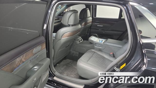 Genesis G90 (RS4) бензин 3.5 турбо e-S/C AWD, 2023 11