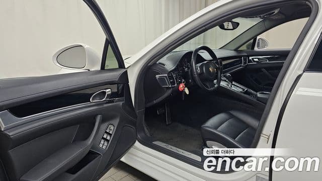 Porsche Panamera 970, 2012 10