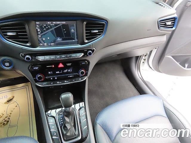 Hyundai Ioniq гибрид, 2017 7