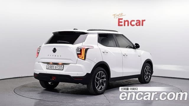 KG모빌리티(SsangYong) Berry New Tivoli V3, 2022 2