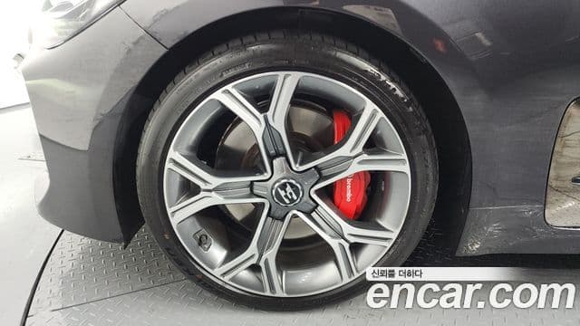 Kia 스팅어 GT, 2018 все фото