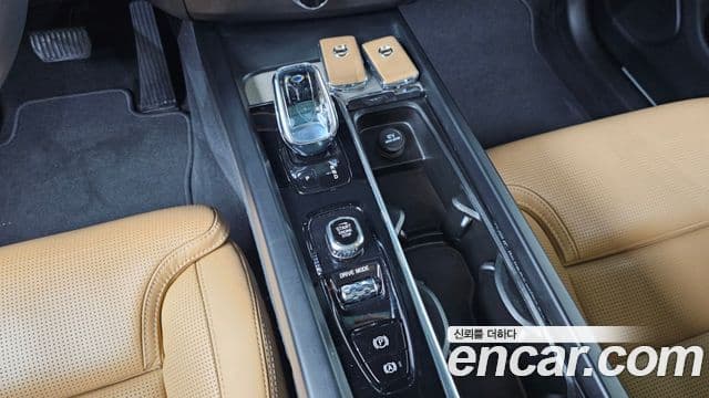Volvo XC60 2세대 T8 Inscription, 2020 9