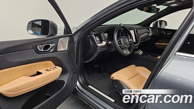 Volvo XC60 2세대 T8 Inscription, 2020 10