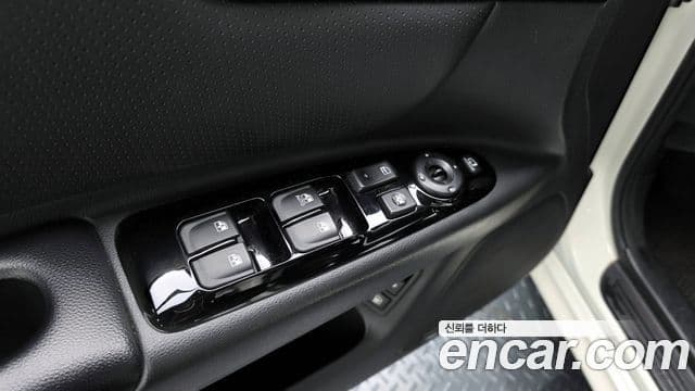 Kia 로체 이노베이션 топовая версия, 2009 17