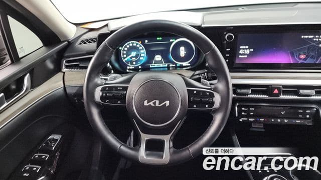 Kia K5 гибрид 3세대 Noblesse, 2023 13