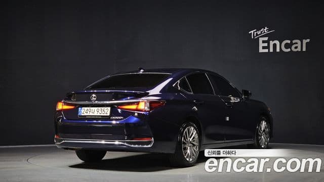 Lexus ES300h 7세대 Executive, 2024 2