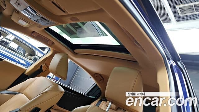 Lexus ES300h 7세대 Executive, 2024 19