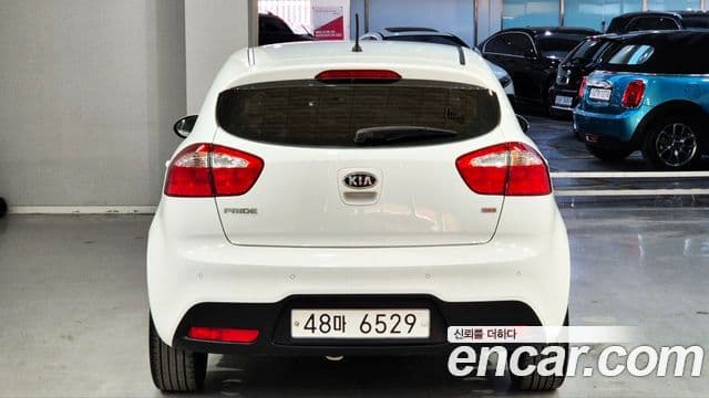 Kia All New Pride Prestige, 2012 все фото