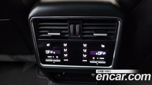 Porsche Cayenne (PO536) 3.0 Platinum Edition, 2023 19