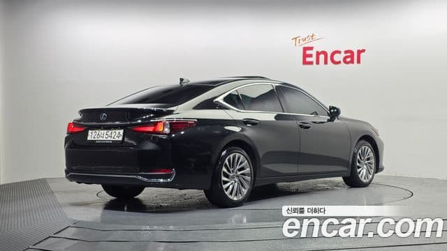 Lexus ES300h 7세대 Executive, 2025 2