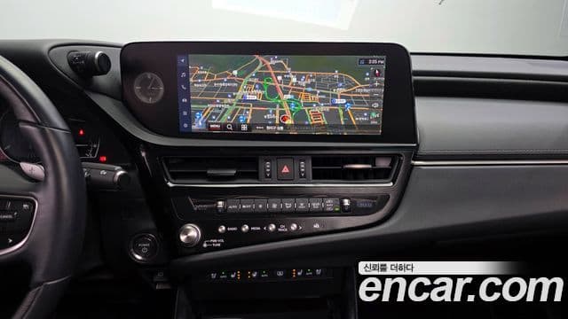 Lexus ES300h 7세대 Executive, 2025 14
