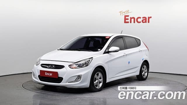 Hyundai Accent(новый кузов / новое поколение) Premier, 2012 1